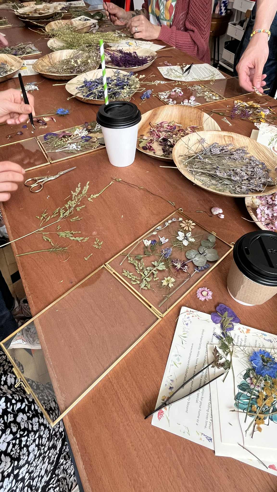 Pressed Flower Frame Workshop at Springbank Studio, Saturday, 25th October | 10:00 – 11:30 AM