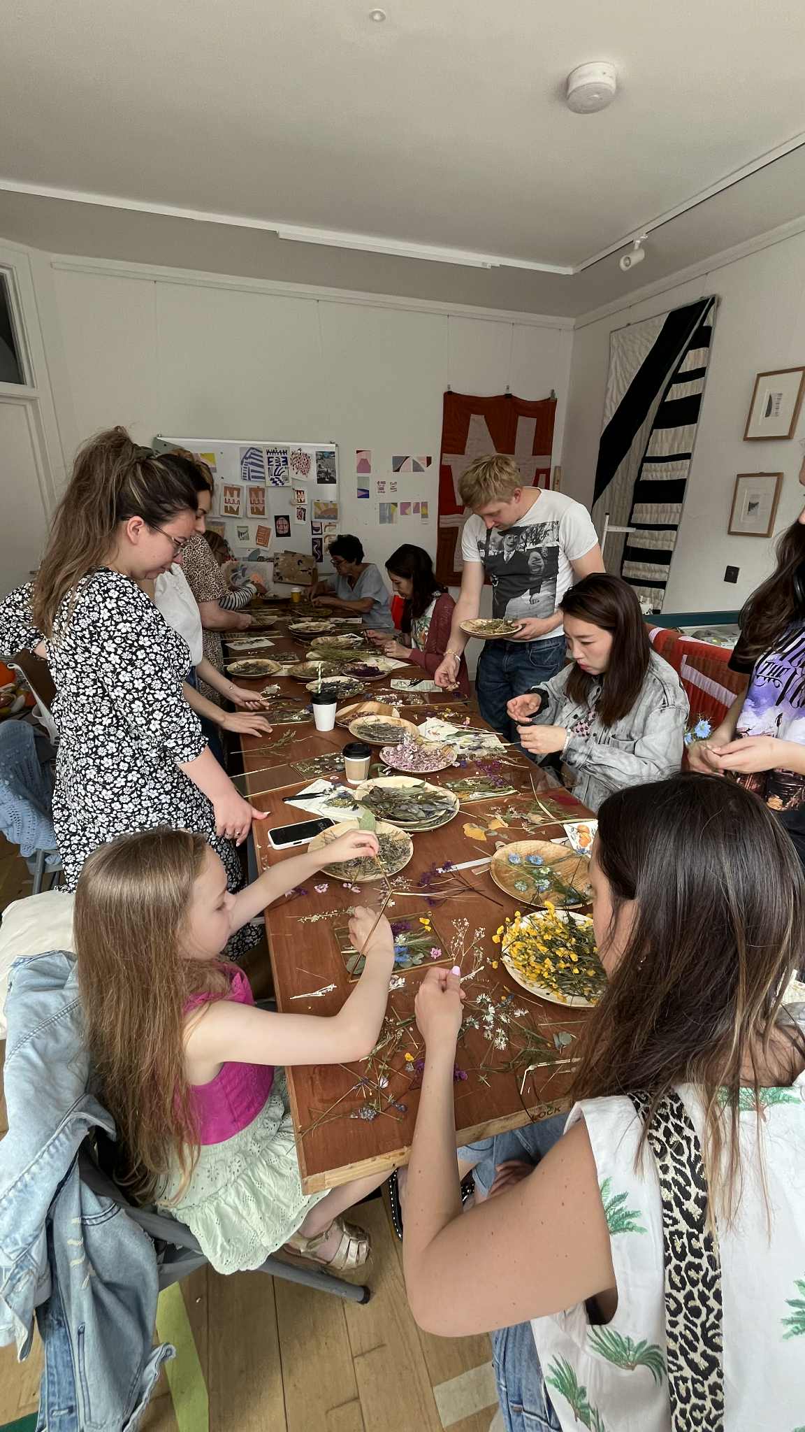 Pressed Flower Frame Workshop at Springbank Studio, Saturday, 25th October | 10:00 – 11:30 AM